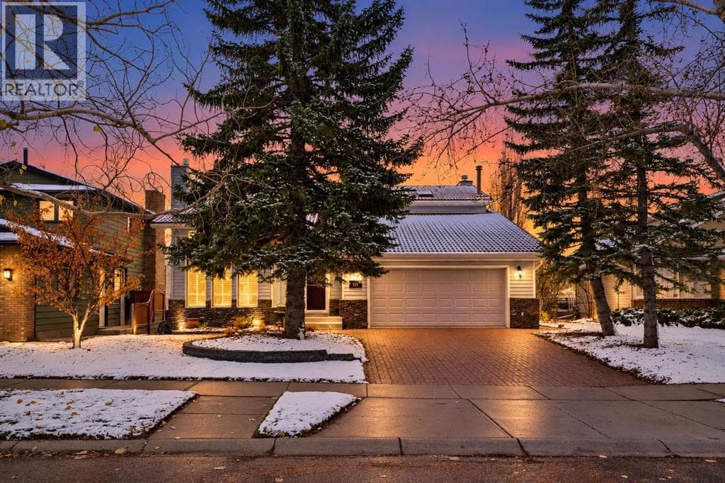 111 Hawksbrow Drive NW