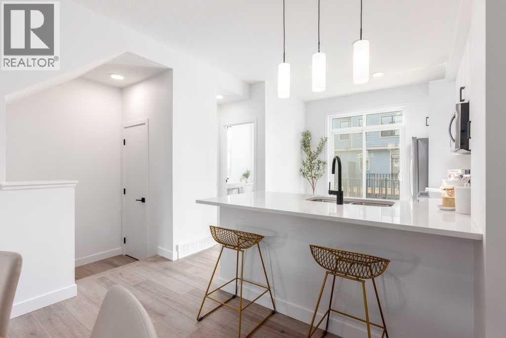 705, 437 Alpine Avenue SW