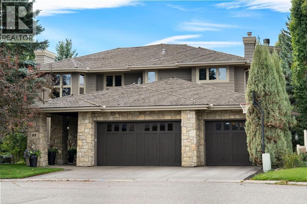 88 Sunset Close SE