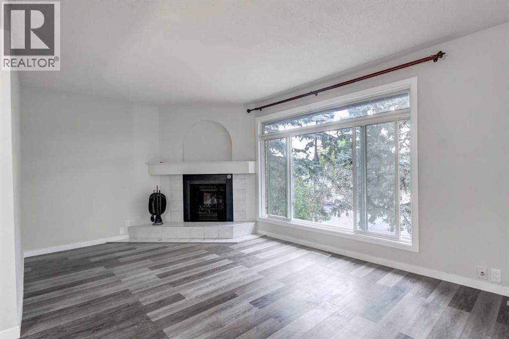 12, 310 Brookmere Road SW