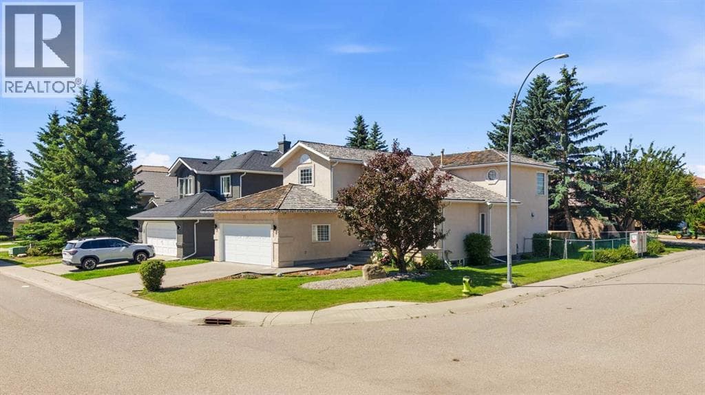 71 Woodpark Close SW
