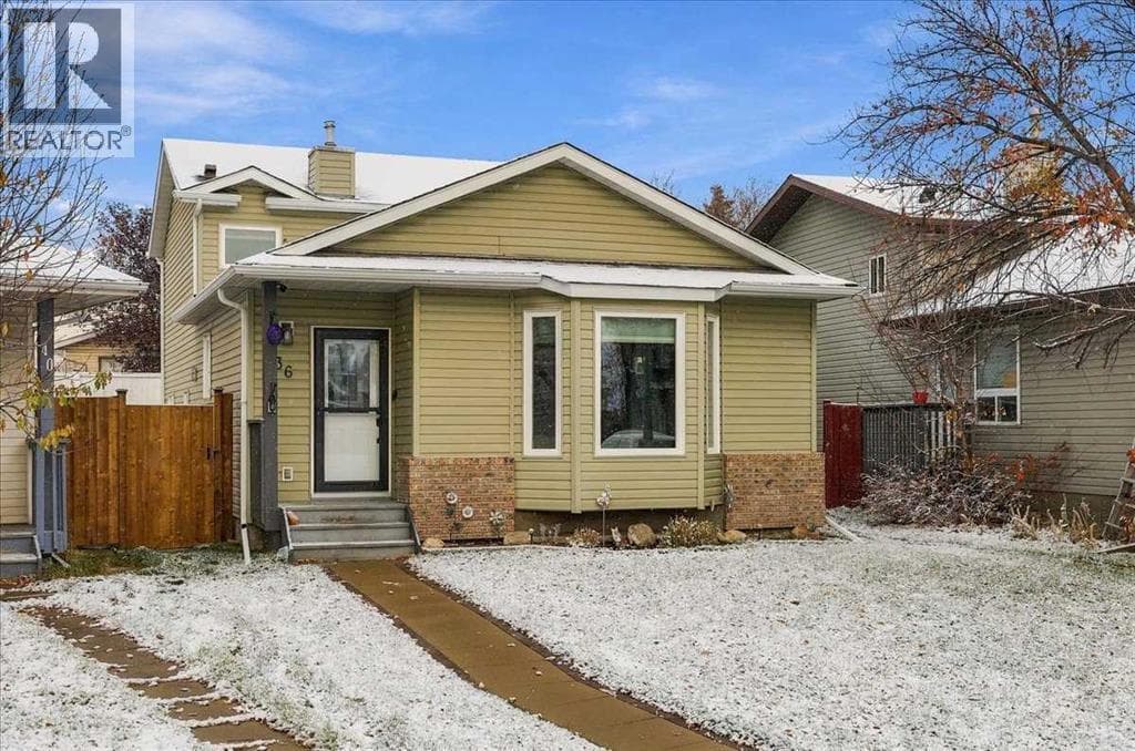 36 Covington Mews NE