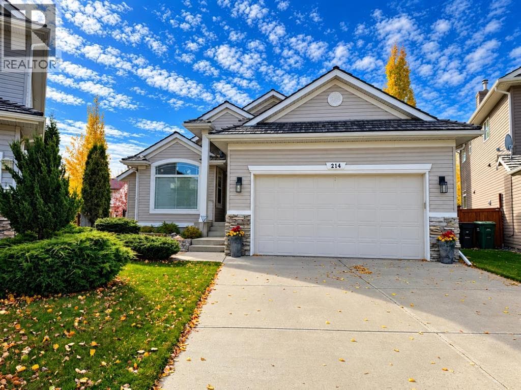 214 Douglas Glen Gardens SE