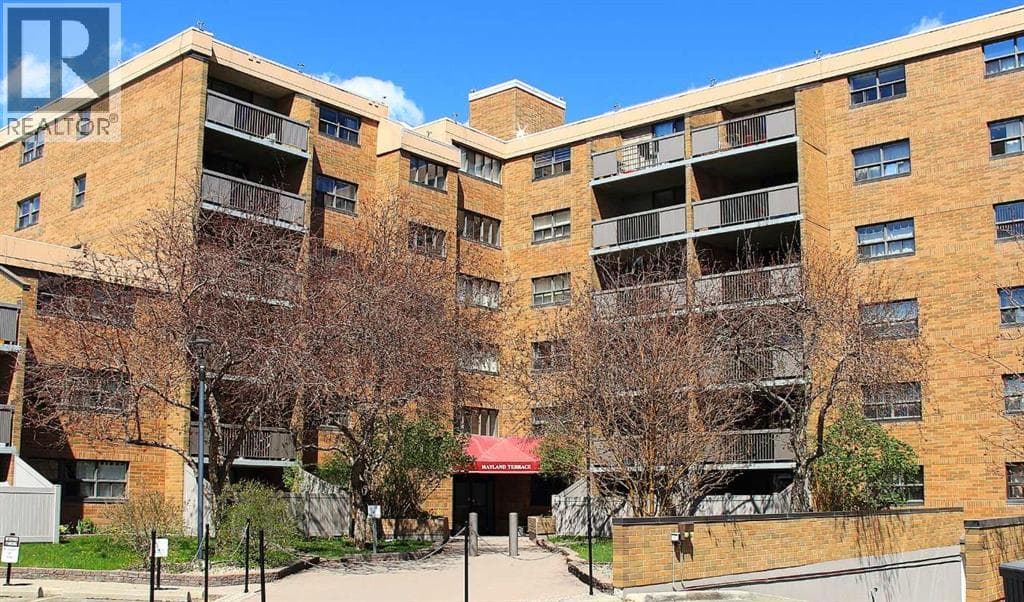 223, 30 Mchugh Court NE
