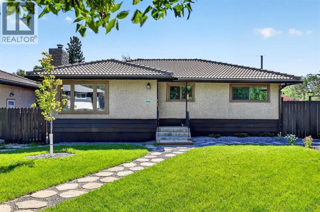 2018 Cottonwood Crescent SE