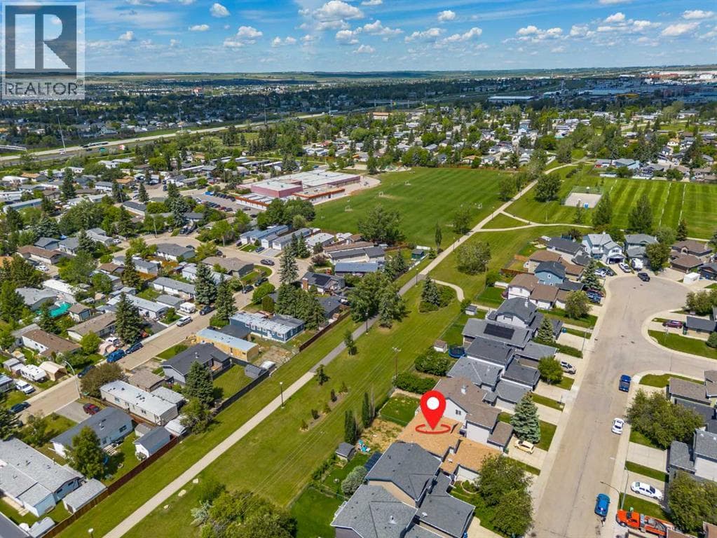 72 Springs Crescent SE