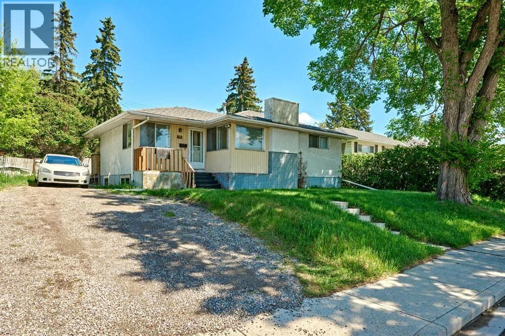 28 CORNELL Place NW
