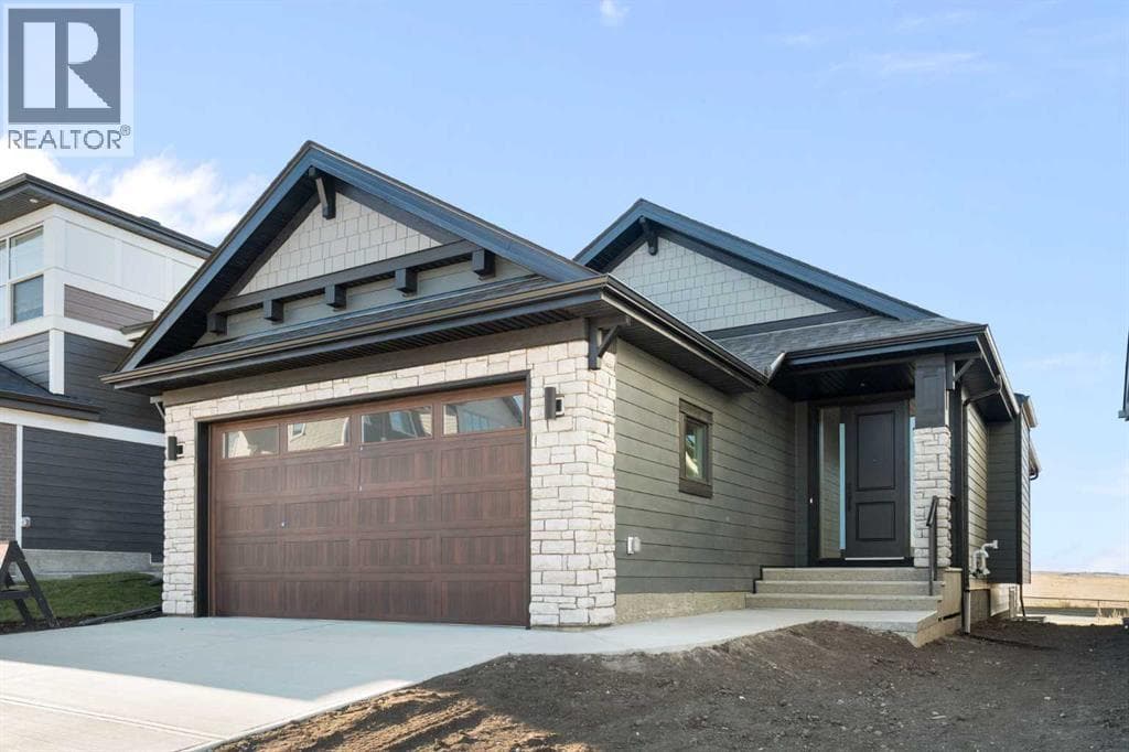 147 Marmot Grove NW