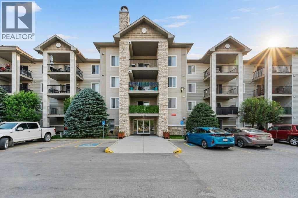 2207, 12 Cimarron Common