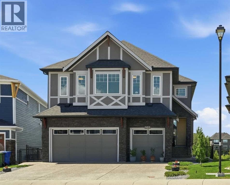 160 Kinniburgh Loop