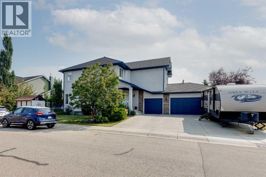 402 Fairways Mews NW