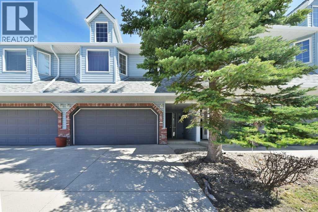 184 Valley Ridge Heights NW