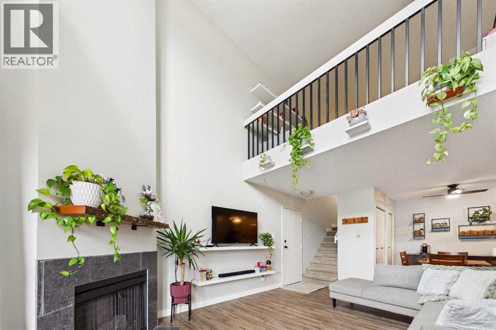 831, 6400 Coach Hill Road SW