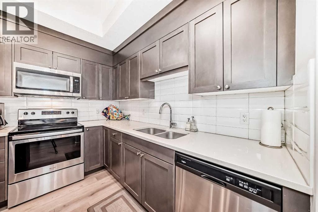 402, 30 Shawnee Common SW