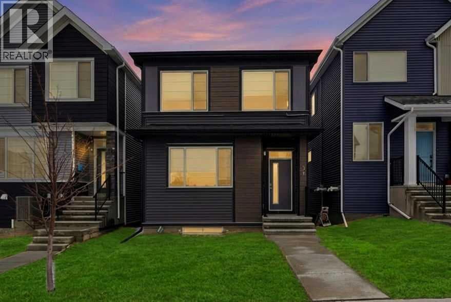 34 Aquila Way NW