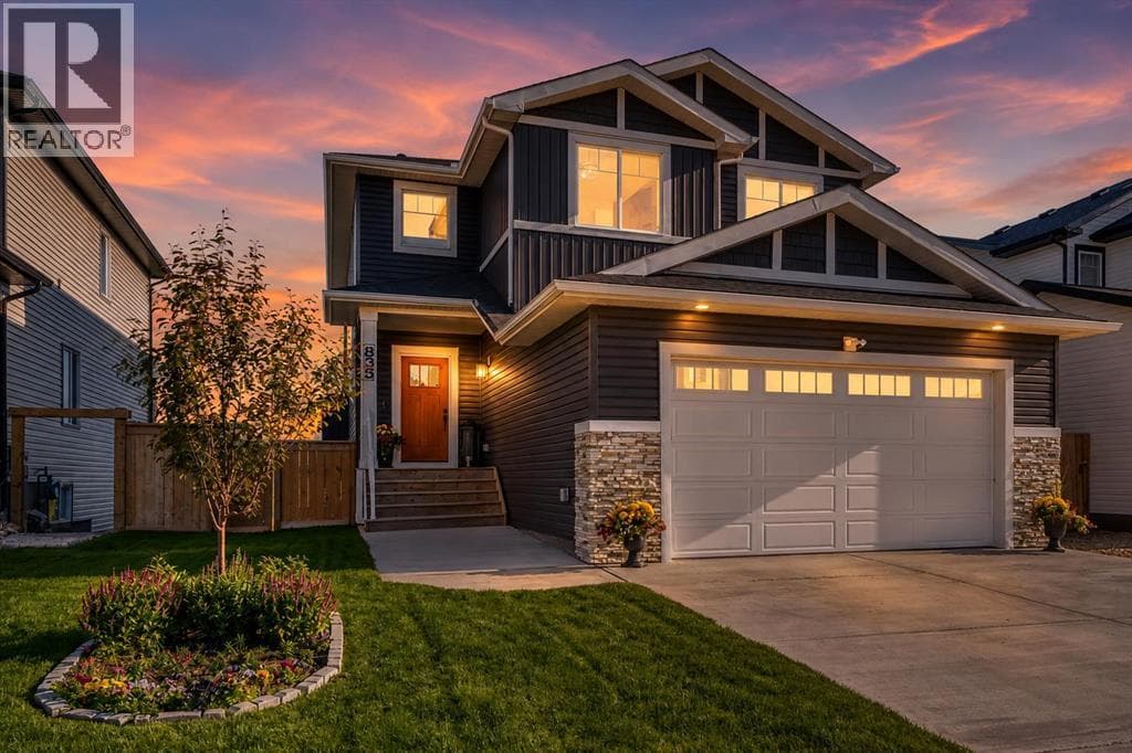 835 Lakewood Circle