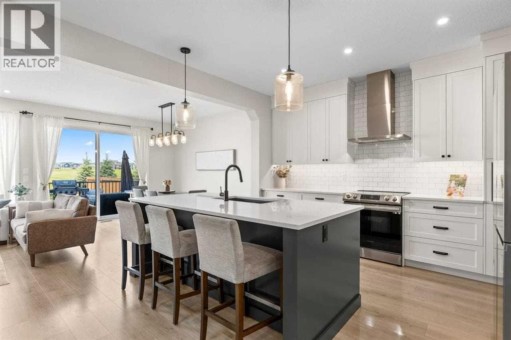 45 Savoy Landing SE