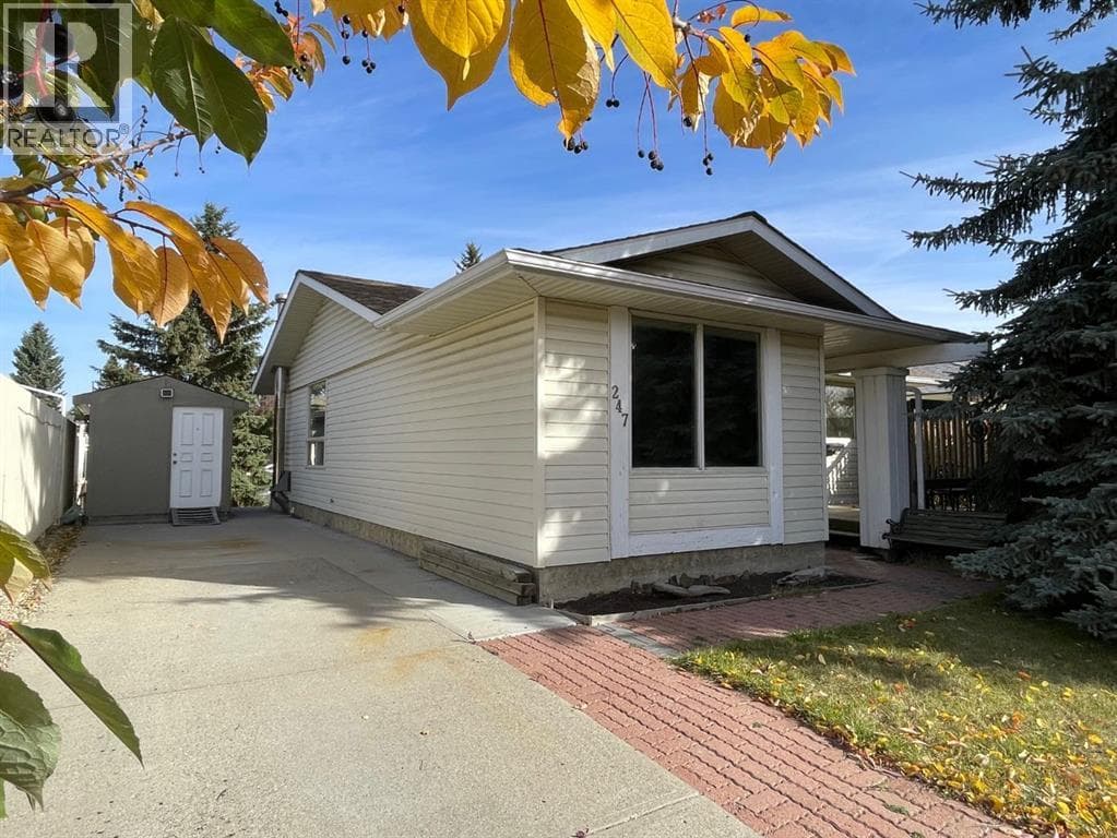 247 Bracewood Road SW