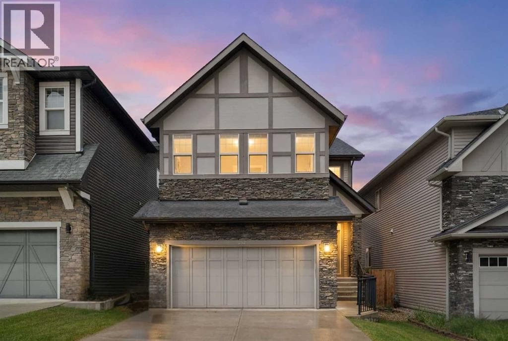 232 Nolancrest Heights NW