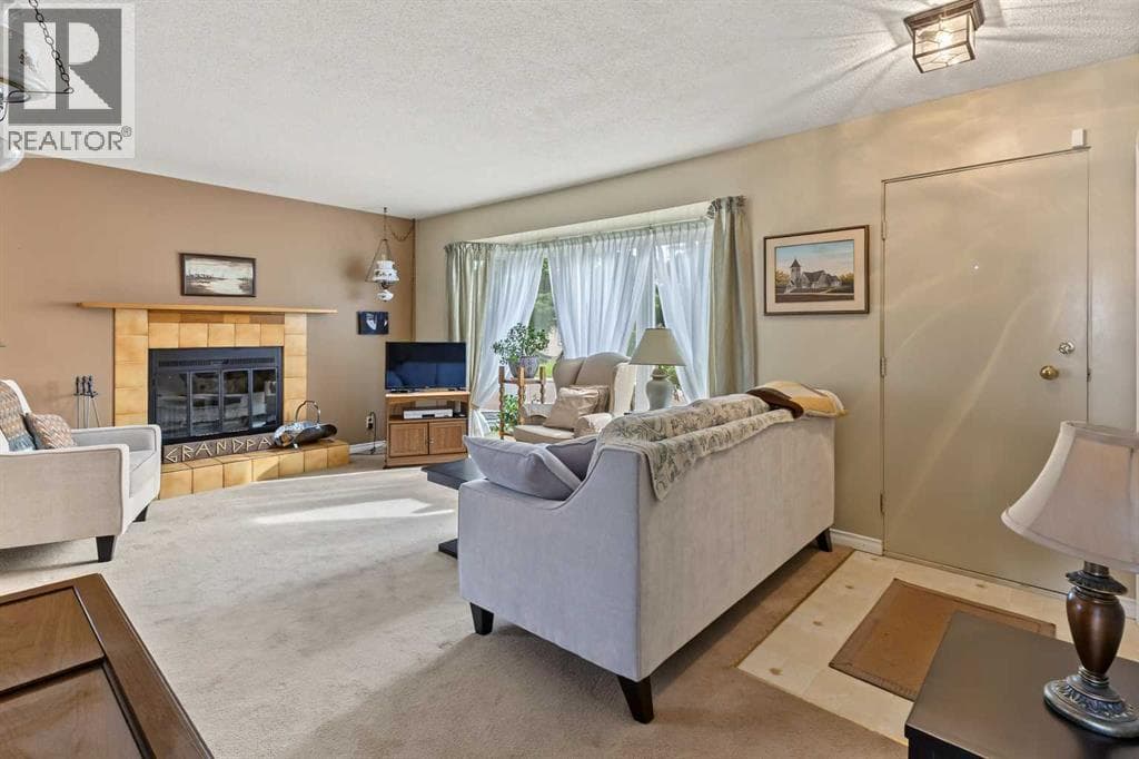 148 Marwood Circle NE