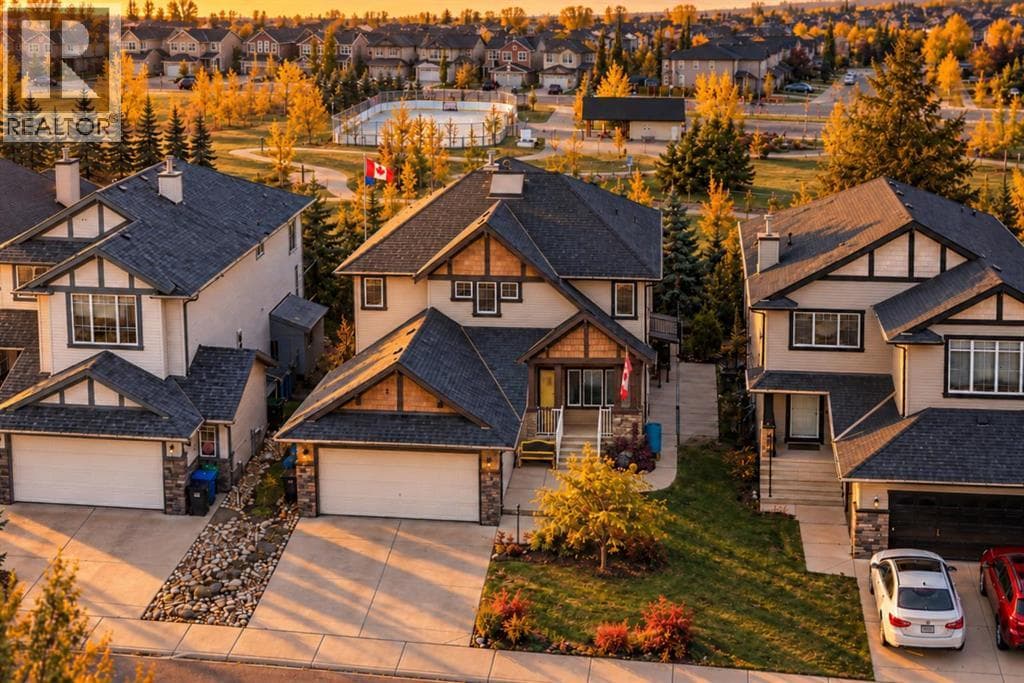211 Royal Birch Way NW